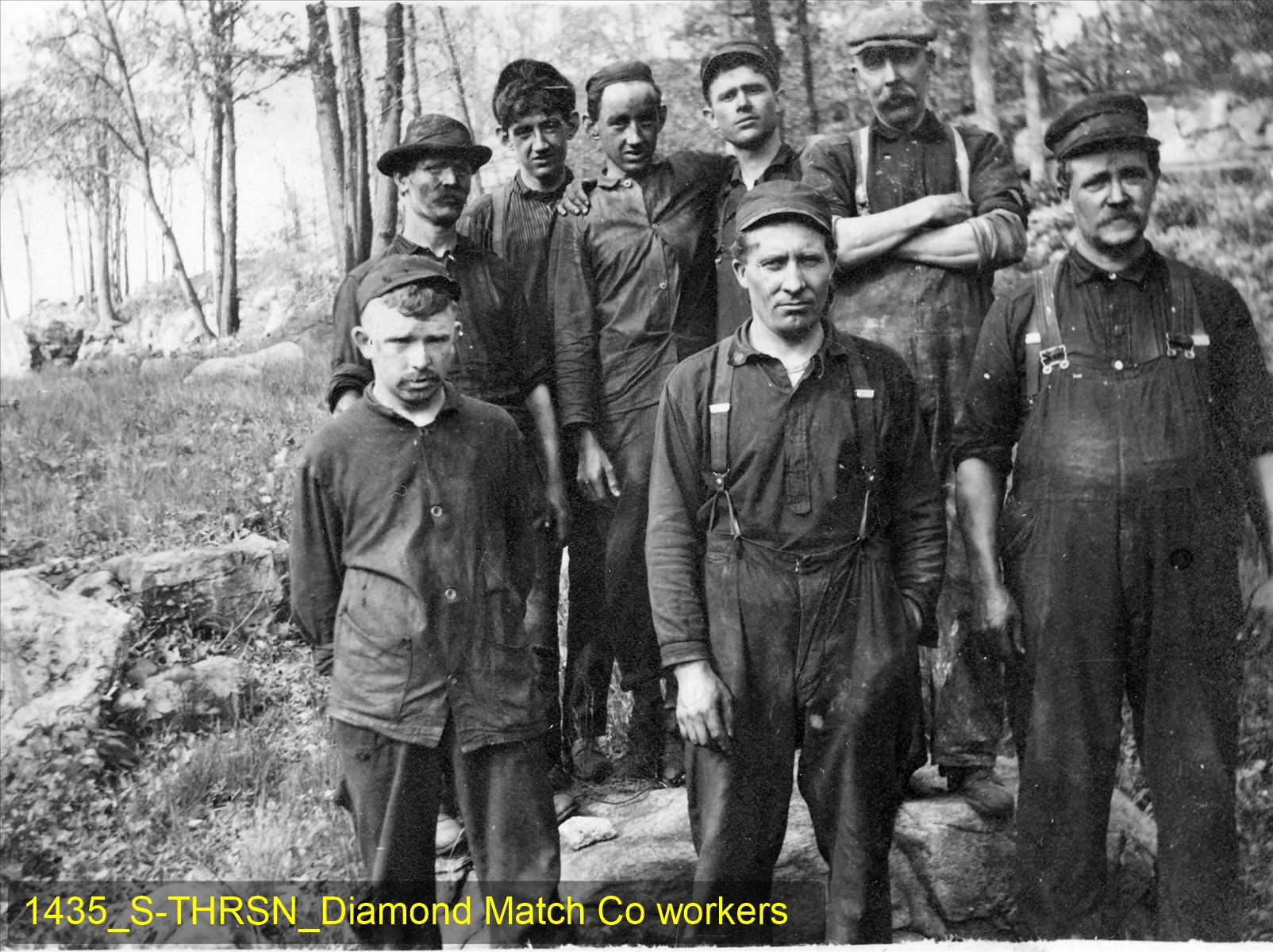 1435_S-THRSN_Diamond Match Co workers.jpg