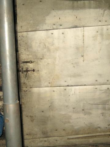 20 Lock and hinge (at bottom) of bulkhead door on Washband Tavern 10-20-14.jpg